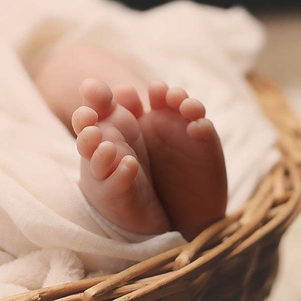 bienfaits du massage pour bébé